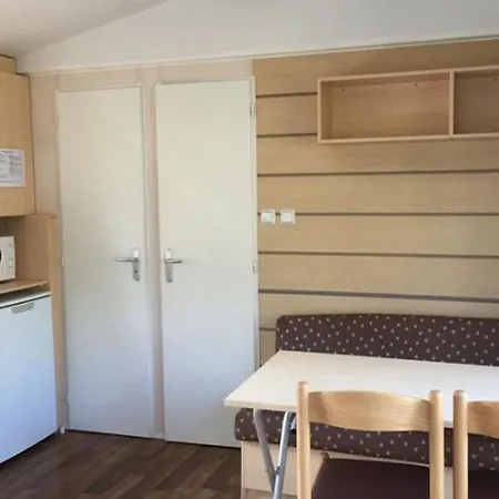 Κάμπινγκ Mobil-Home 4 Pers Avec Terrasse A Vendays-Montalivet - Api-1-52-195
