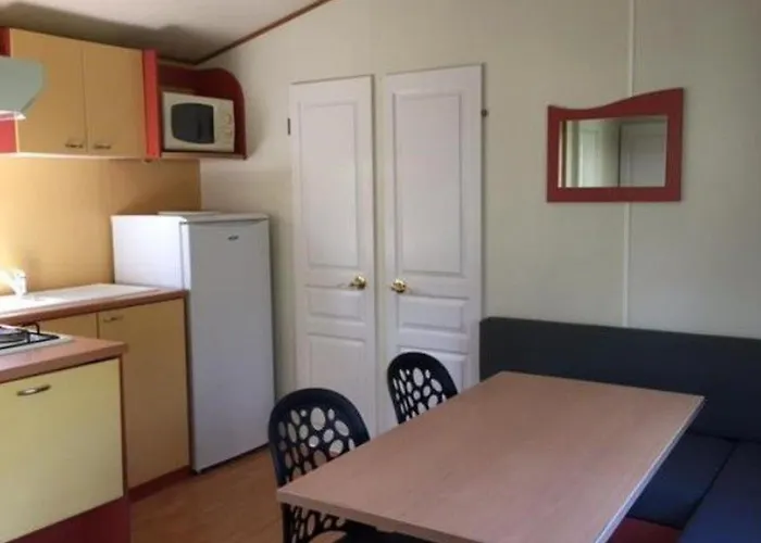 Mobil-Home 4 Pers Avec Terrasse A Vendays-Montalivet - Api-1-52-195 *