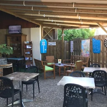Campingplatz Mobil-home 4 Pers Avec Terrasse A - Api-1-52-195